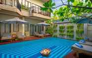 Kolam Renang 3 Silver Smith Residence