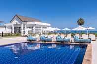 Kolam Renang Pullman Nadi Bay Resort and Spa Fiji