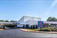 Exterior Motel 6