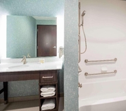 Common Space 7 Homewood Suites by Hilton Edina Southdale Center