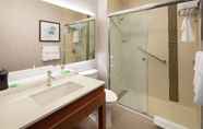 In-room Bathroom 6 Hyatt Place Oklahoma City Bricktown