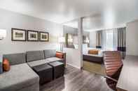 Common Space Comfort Suites Columbia