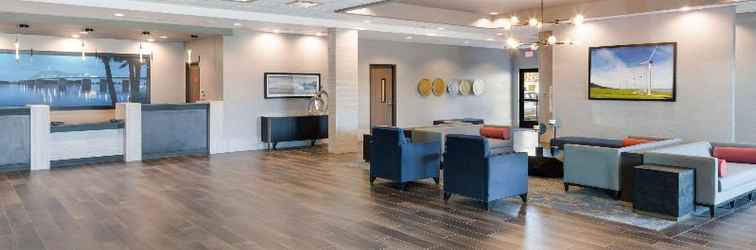 Lobby Comfort Suites Southwest Kennewick