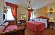 Others 4 Hotel Arlecchino