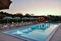 Swimming Pool Cavanera Etnea - Resort & Wine Experience