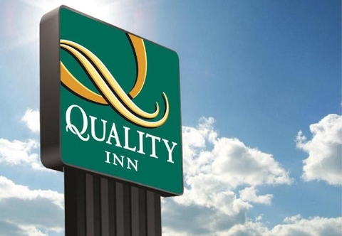 Exterior Quality Inn Starkville