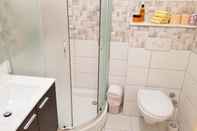 In-room Bathroom Apartments Bosko