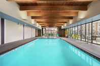 Swimming Pool Home2 Suites by Hilton Warminster Horsham