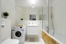 In-room Bathroom P&O Soho Factory 10