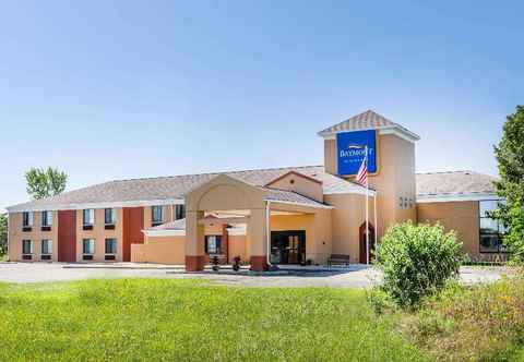 Exterior Baymont Inn and Suites by Wyndham Mukwonago