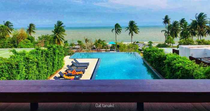 Swimming Pool SEAnery Beach Resort