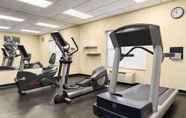 Fitness Center 5 Country Inn & Suites by Radisson, Frackville (Pott