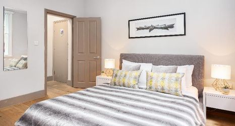 臥室 2 Cleveland Residences Apartments