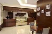 Bar, Cafe and Lounge Ruve Jeddah Hotel