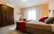 Bedroom 2 Villa Iole Apartment