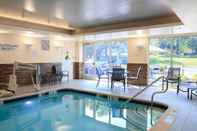 Swimming Pool Fairfield Inn & Suites Philadelphia Valley Forge