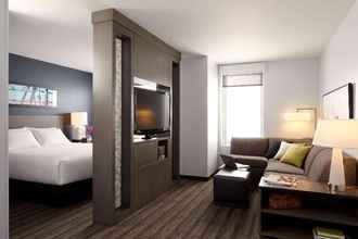 Kamar Tidur 4 Hyatt House Augusta Downtown