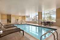 Swimming Pool Hyatt Place Virginia Beach Town Ctr