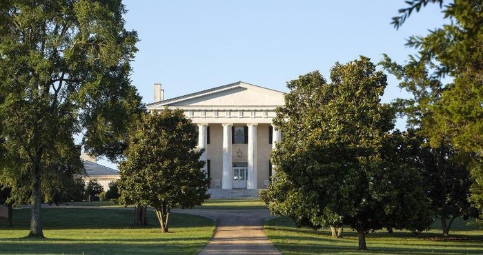 Exterior Berry Hill Resort and Conference Center