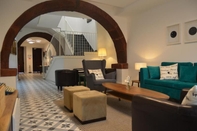 Lobi Studios Funchal by Petit Hotels