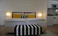 Kamar Tidur 4 Studios Funchal by Petit Hotels