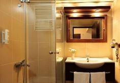 客房浴室 5 Ustun Otel Alsancak