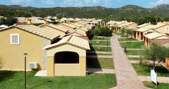 Exterior Marina Rey Beach Resort