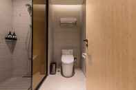 Toilet Kamar Ji Hotel (Jinshan Wanda Plaza)