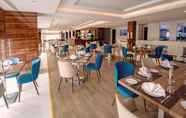 Restaurant 2 Radisson Hotel Sfax