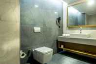 Toilet Kamar Willmont Hotel & Convention Center