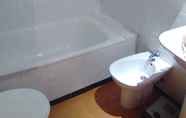 Toilet Kamar 4 Apartamentos Todosierranevada - Zona Baja