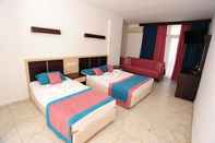 Bilik Tidur Semt Luna Beach Hotel