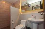 Toilet Kamar 7 Kama Bangkok Boutique Bed & Breakfast