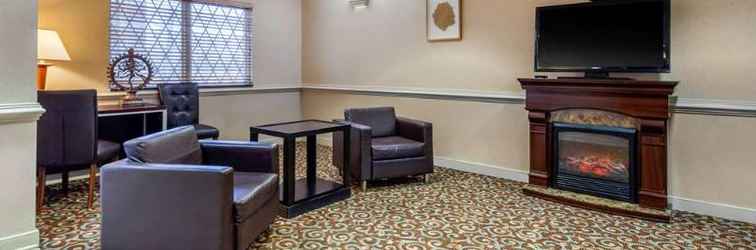 Lobby Quality Inn Smyrna