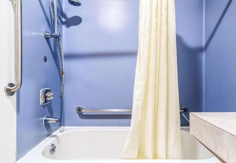 อื่นๆ RODEWAY INN Enumclaw