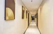 Lobi 4 The Green Bells Hotel