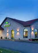 EXTERIOR_BUILDING Wingate By Wyndham Wisconsin Dells