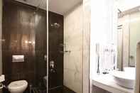 In-room Bathroom Style Star Hotel
