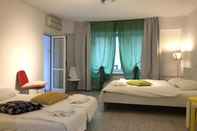 Bedroom Green Apartment Mircea Voda
