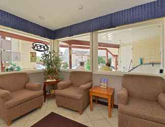 Lobby 2 Canadas Best Value Inn Suites Princeton