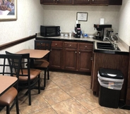 Phòng ngủ 3 Americas Best Value Inn Conyers