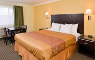 Kamar Tidur 6 Americas Best Value Inn Rialto