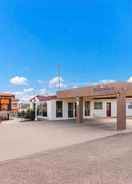 EXTERIOR_BUILDING Red Roof Inn Socorro