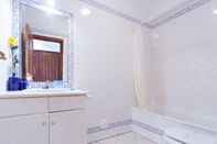 Toilet Kamar Cabanas Beach Apartment by My Choice