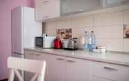 Bilik Tidur 6 Brasov Holiday Apartments - Magenta