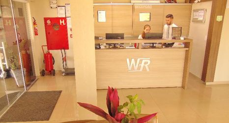 Lobby 2 WR Confort Hotel