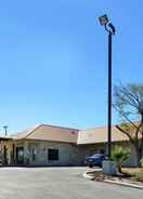 EXTERIOR_BUILDING Americas Best Value Inn Jourdanton Pleasanton