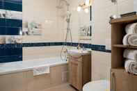 In-room Bathroom Brasov Holiday Apartments - NATURE