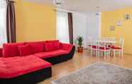 Common Space 4 Brasov Holiday Apartments -Panoramic 10