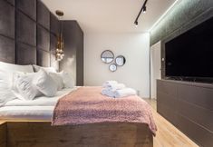 Bedroom 2 InPoint Luxury City Center Pool & Gym Apartments